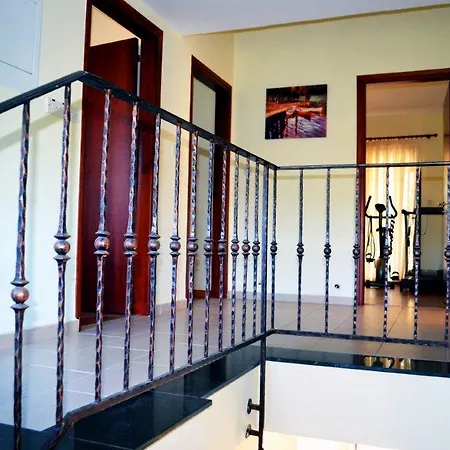 Prive Villa Fíti